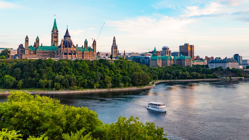 https://res.cloudinary.com/see-sight-tours/image/upload/v1581438683/Paula-D-Boat-Tour-Ottawa.jpg