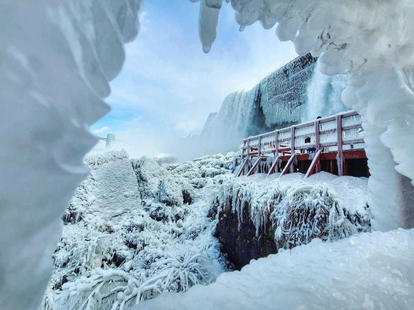 Visiting Niagara Falls Cave of the Winds in Winter.jpg