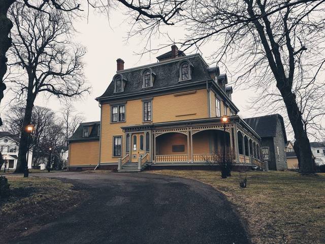 Beaconsfield Historic House Charlottetown.jpg