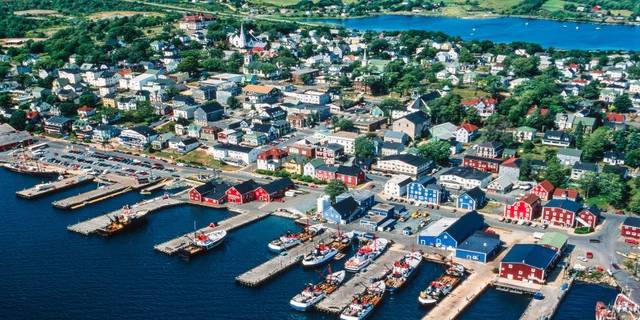 Lunenburg Tour From Halifax .jpg