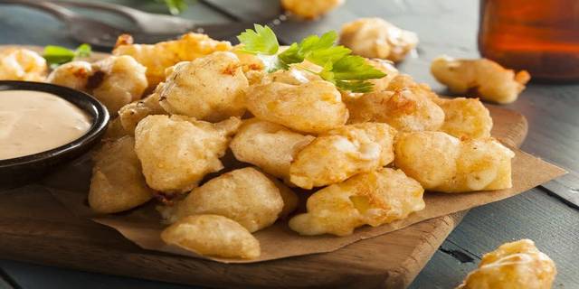 Fried Cheese Curds.jpg