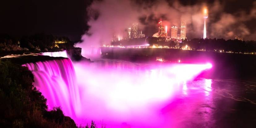 Niagara Falls Lit Up.jpg