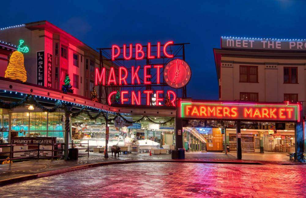 Seattle Night Tour W/ Space Needle & Skywheel.jpg.
