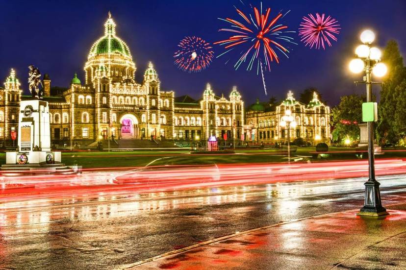 Victoria Small Group Night Tour W/ Boat & Butchart Gardens.jpg
