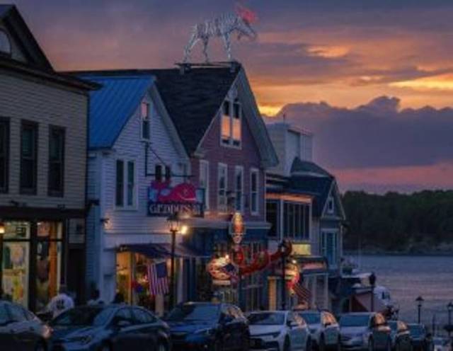 Bar Harbor Tour with Thunder Hole & Acadia National Park.jpg