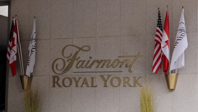 https://res.cloudinary.com/see-sight-tours/image/upload/v1738825590/strapi/Fairmont_Royal_York_7ef012778c.webp