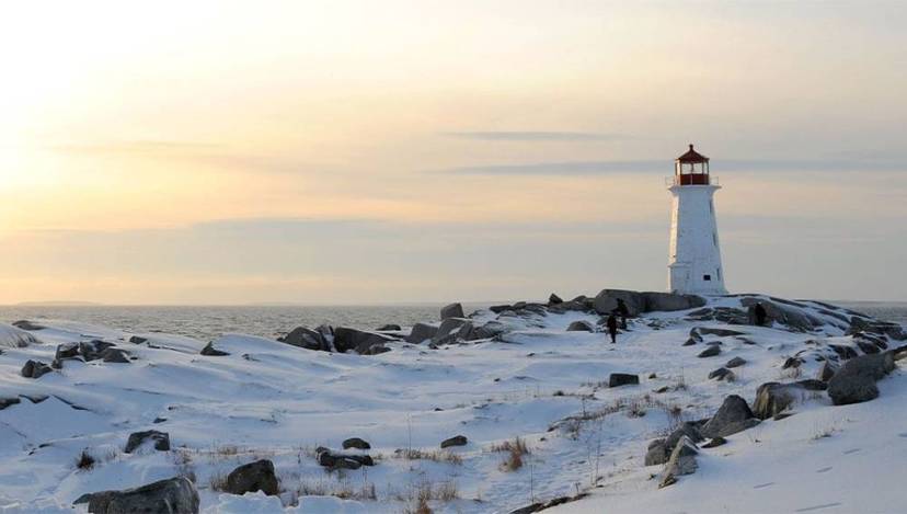 Peggy's-Cove-Lighthouse-Halifax.jpg