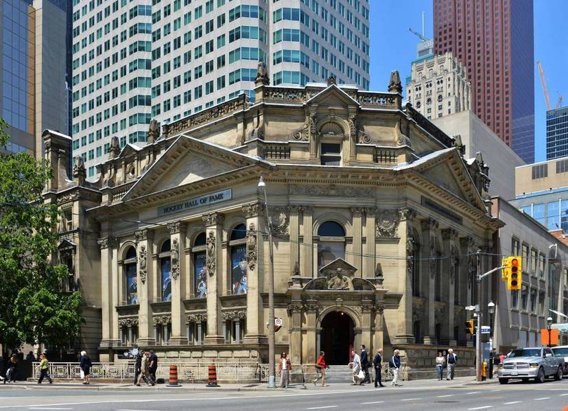 Best Toronto Walking Tour with CN Tower.jpg