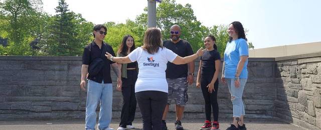 Guide sharing stories with people on Private Niagara Falls tour.jpg