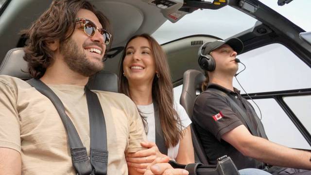couple-smiling-helicopter-tour-niagara-falls.jpg