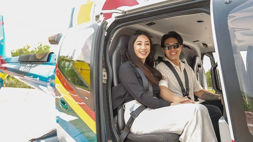 A Couple on Niagara Falls Tour with Helicopter Ride and Lunch.jpg