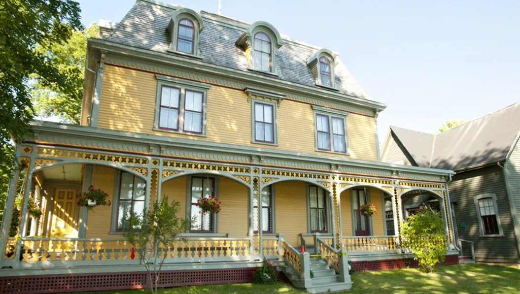 https://res.cloudinary.com/see-sight-tours/image/upload/v1738233746/strapi/beaconsfield_historic_house_ecad0cc461.webp