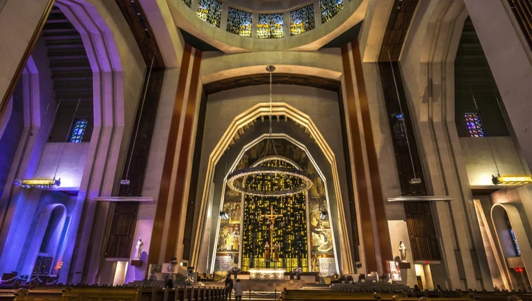 https://res.cloudinary.com/see-sight-tours/image/upload/v1738237041/strapi/St_Josephs_Oratory_87caeeac80.webp