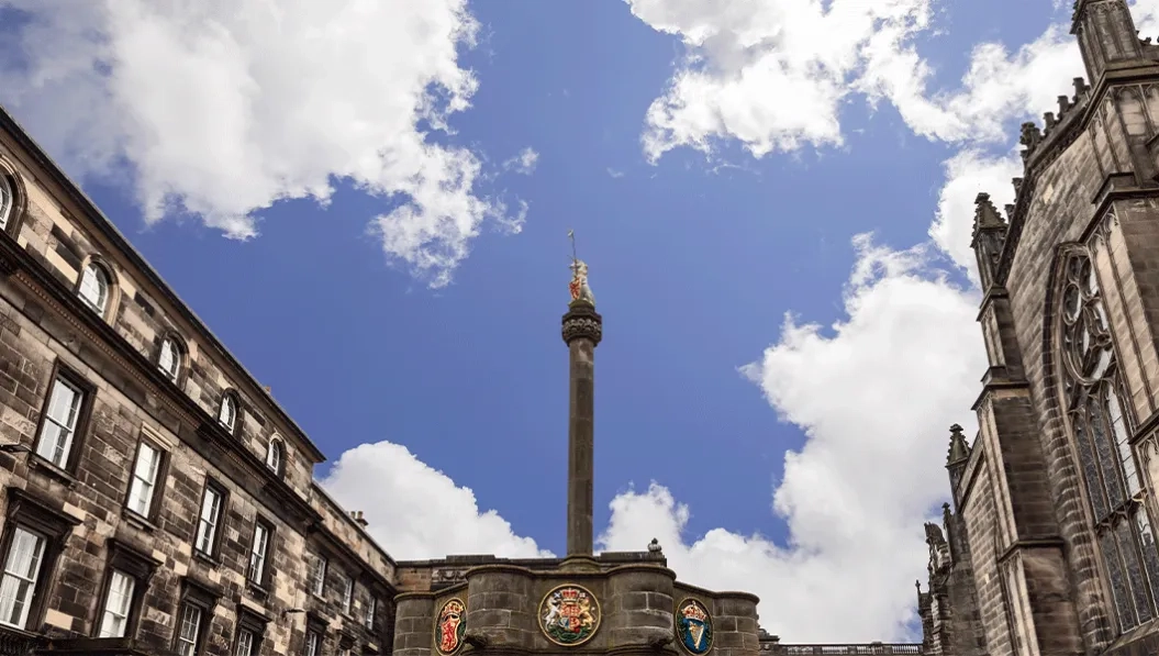 https://res.cloudinary.com/see-sight-tours/image/upload/v1738241165/strapi/Golden_Square_Mile1_5cf94339a0.webp