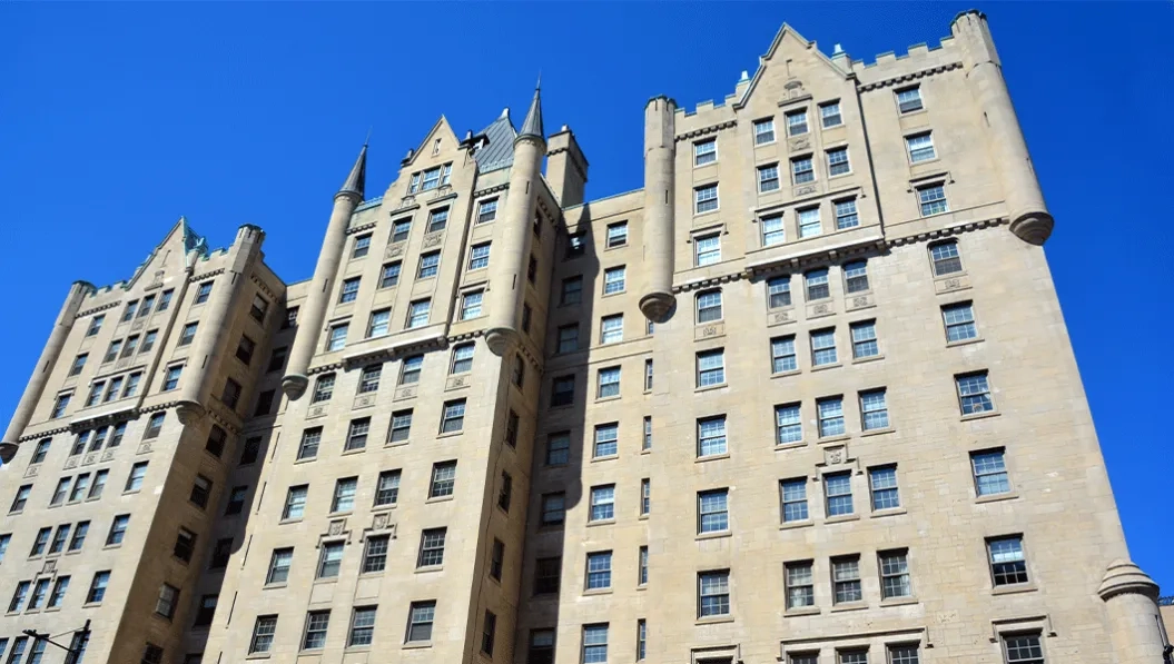 https://res.cloudinary.com/see-sight-tours/image/upload/v1738241165/strapi/Golden_Square_Mile_40890adf7b.webp