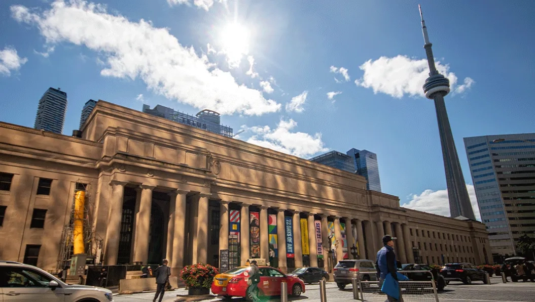 https://res.cloudinary.com/see-sight-tours/image/upload/v1738659173/strapi/Union_Station11_280635425e.webp