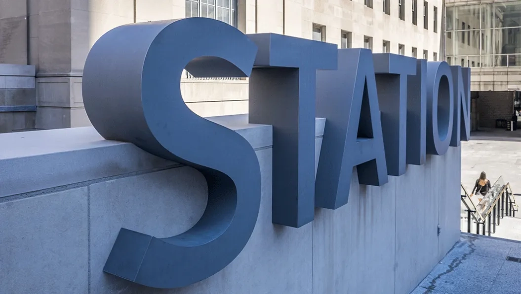 https://res.cloudinary.com/see-sight-tours/image/upload/v1738659173/strapi/Union_Station_Toronto1_27a01b160a.webp