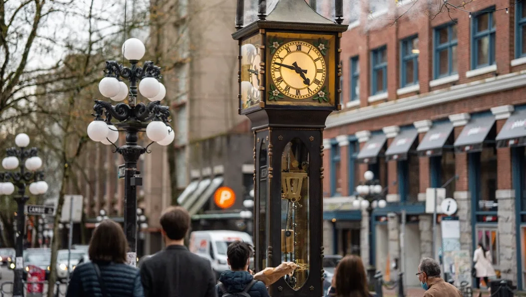 https://res.cloudinary.com/see-sight-tours/image/upload/v1738817791/strapi/Gastown_Vancouver3_d19d9dd45c.webp