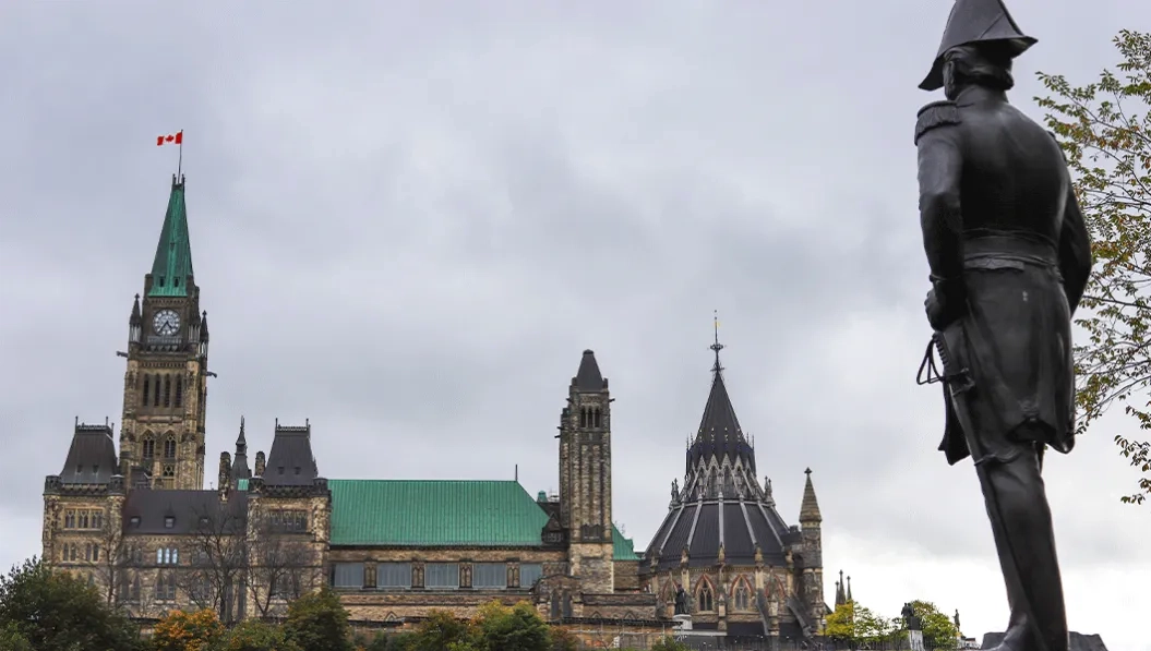 https://res.cloudinary.com/see-sight-tours/image/upload/v1738909624/strapi/Nepean_Point_Ottawa_99e2886ec8.webp