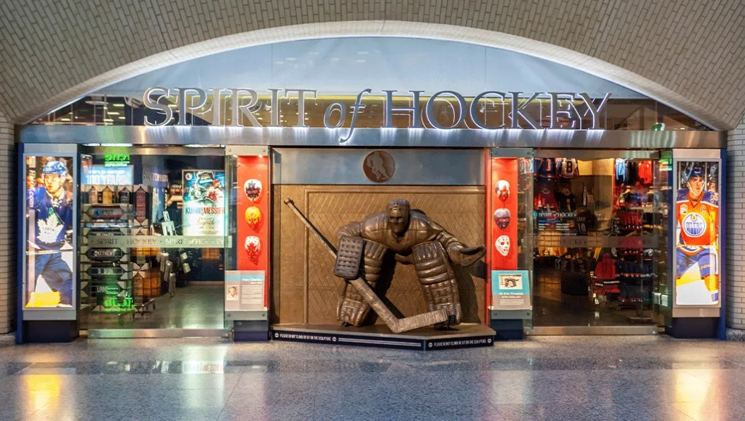 https://res.cloudinary.com/see-sight-tours/image/upload/v1738929117/strapi/The_Hockey_Hall_of_Fame_Toronto_5ded441602.webp