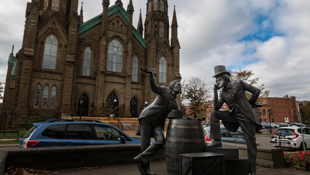 https://res.cloudinary.com/see-sight-tours/image/upload/v1739187418/strapi/St_Dunstan_Basilica_6a30925a9a.webp