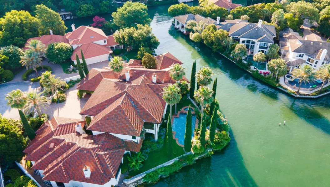 https://res.cloudinary.com/see-sight-tours/image/upload/v1739796183/strapi/Mount_Bonnell_Austin_2_68c953c515.webp