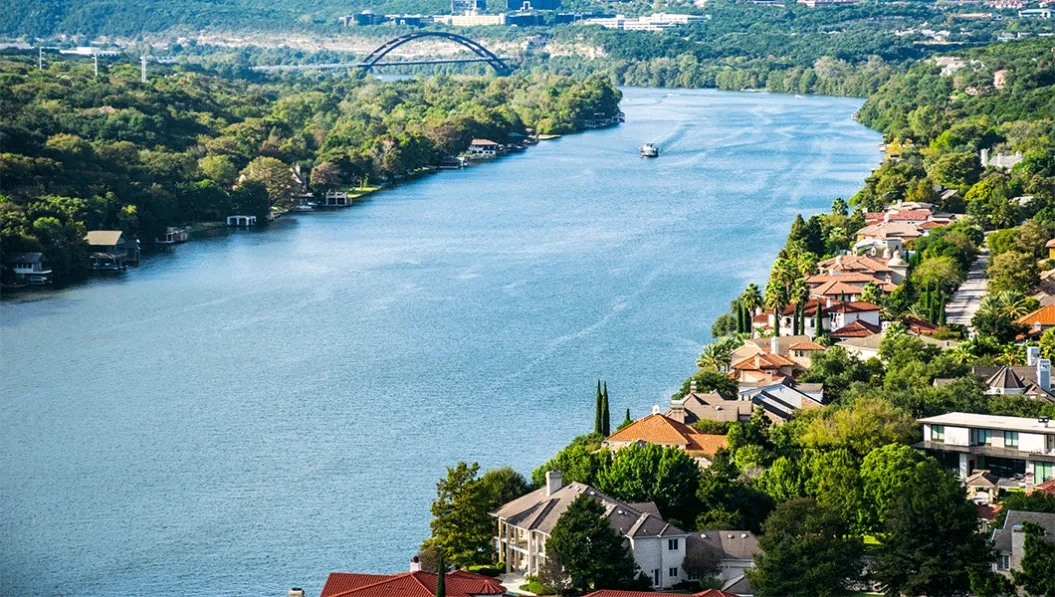 https://res.cloudinary.com/see-sight-tours/image/upload/v1739797458/strapi/Pennybacker_Bridge_Austin_4595e647a6.webp