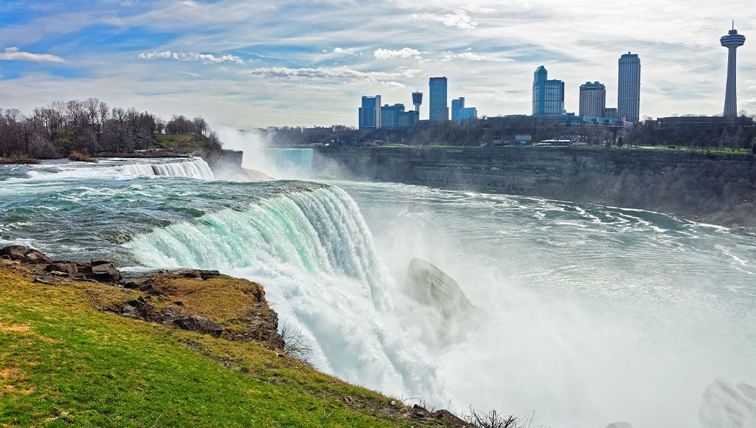 https://res.cloudinary.com/see-sight-tours/image/upload/v1744886947/strapi/Goat_Island_New_York_US_f853719b09.jpg