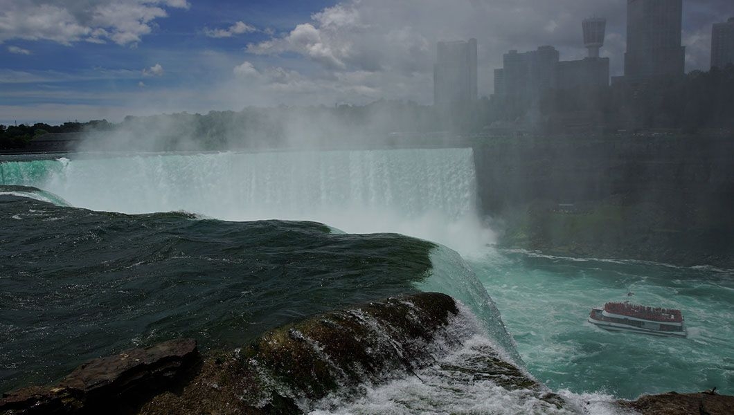 https://res.cloudinary.com/see-sight-tours/image/upload/v1744889986/strapi/Niagara_Falls_Terrapin_Point_dc27f3673b.jpg