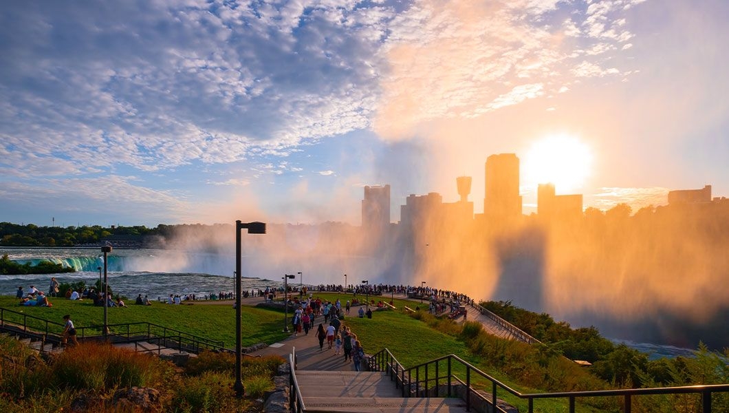 https://res.cloudinary.com/see-sight-tours/image/upload/v1744889986/strapi/Terrapin_Point_Niagara_Falls_NY_58d8a14524.jpg