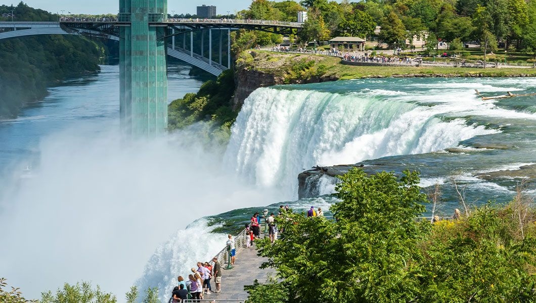 https://res.cloudinary.com/see-sight-tours/image/upload/v1744891069/strapi/Luna_Island_Niagara_Falls_4c8a2d1591.jpg