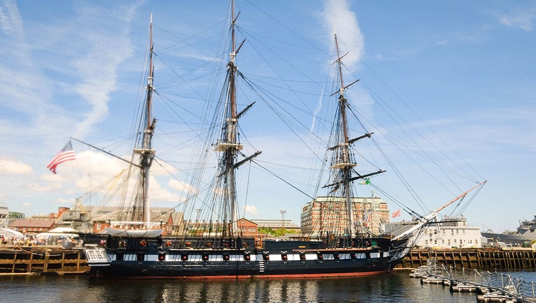 https://res.cloudinary.com/see-sight-tours/image/upload/v1744960564/strapi/Boston_Harbour_USS_Constitution_b47efb4c31.jpg