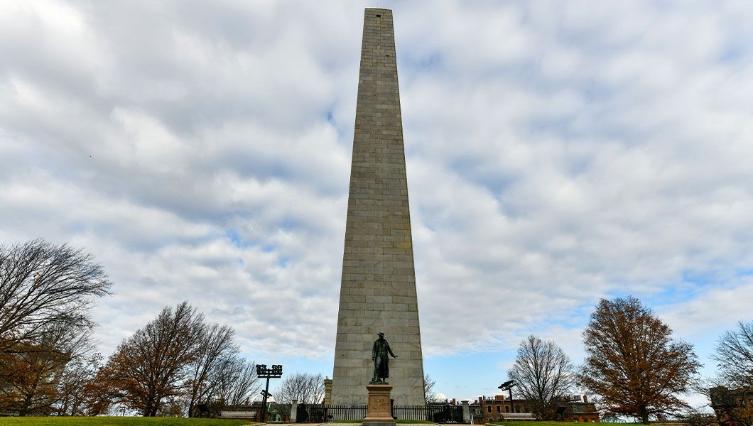 https://res.cloudinary.com/see-sight-tours/image/upload/v1744962986/strapi/Boston_Bunker_Hill_Monument_c00d0d9ce0.jpg