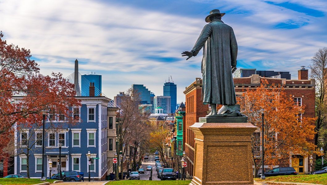 https://res.cloudinary.com/see-sight-tours/image/upload/v1744962986/strapi/Bunker_Hill_Monument_Boston_d4220adb10.jpg
