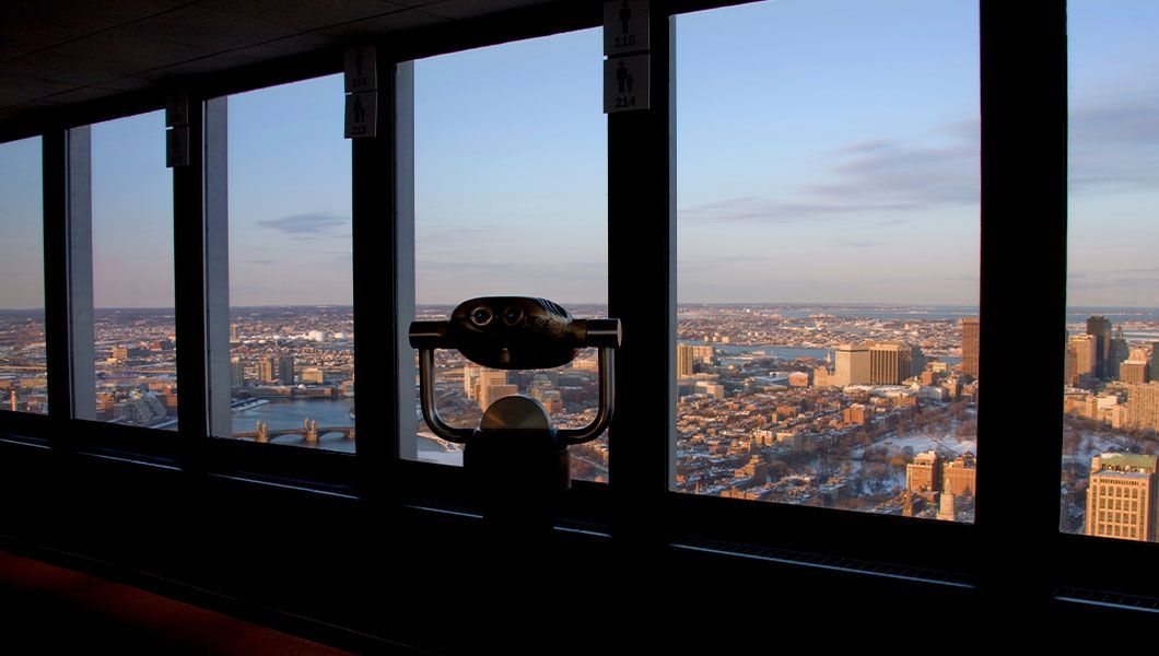 https://res.cloudinary.com/see-sight-tours/image/upload/v1744975956/strapi/Skywalk_Observatory_Boston_abf27f02ee.jpg