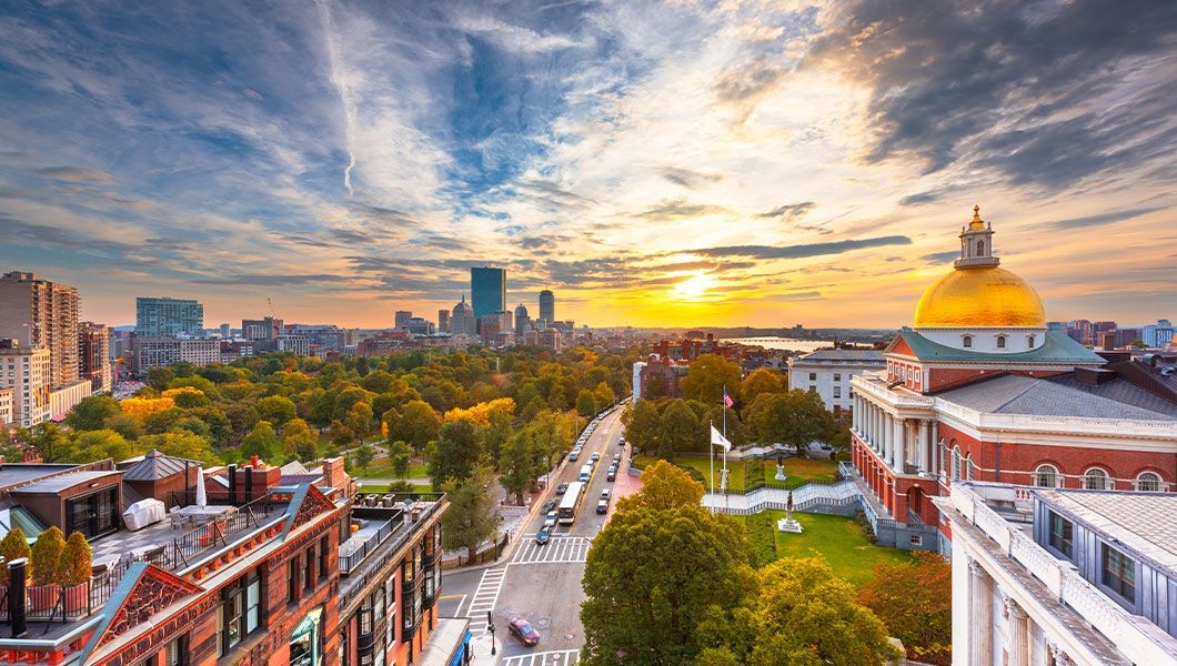 https://res.cloudinary.com/see-sight-tours/image/upload/v1744977912/strapi/State_House_Boston_MA_e34809c25c.jpg