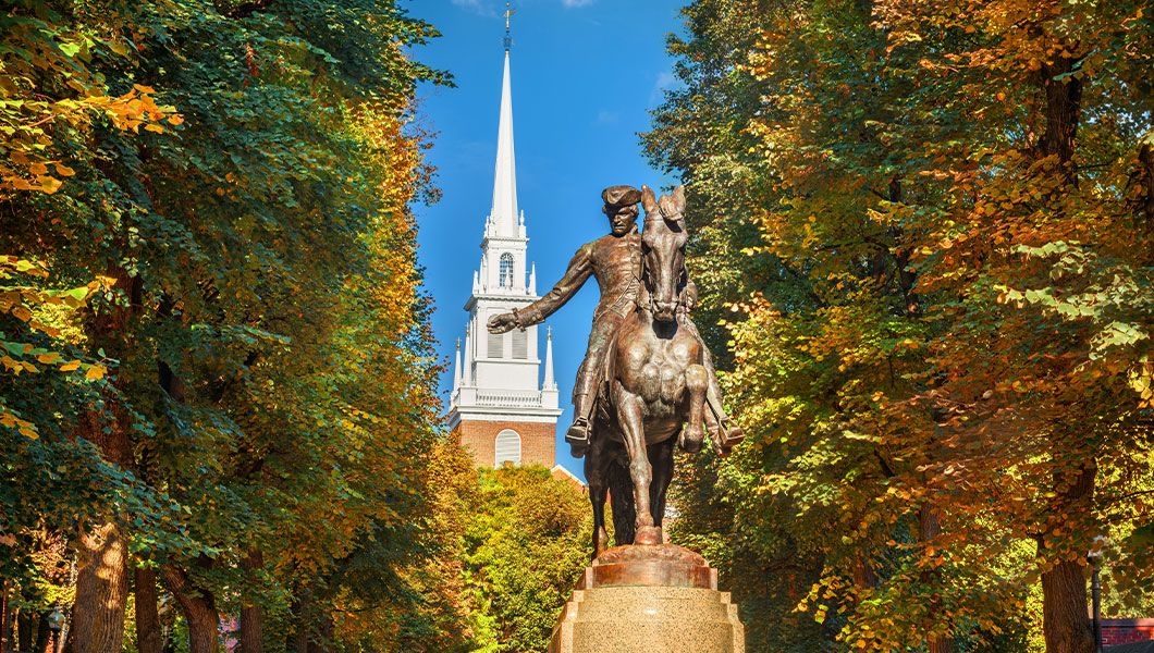 https://res.cloudinary.com/see-sight-tours/image/upload/v1745229213/strapi/Old_North_Church_Boston_MA_0aae597f2a.jpg