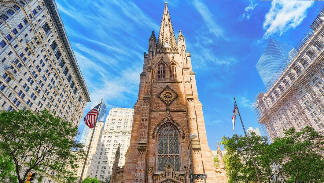 https://res.cloudinary.com/see-sight-tours/image/upload/v1745236642/strapi/Trinity_Church_new_york_c9ef0e4b4a.jpg