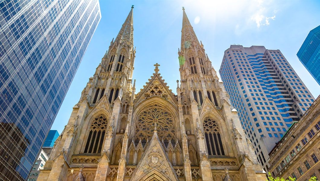 https://res.cloudinary.com/see-sight-tours/image/upload/v1745237212/strapi/NYC_St_Patrick_s_Cathedral_ea8fd01861.jpg