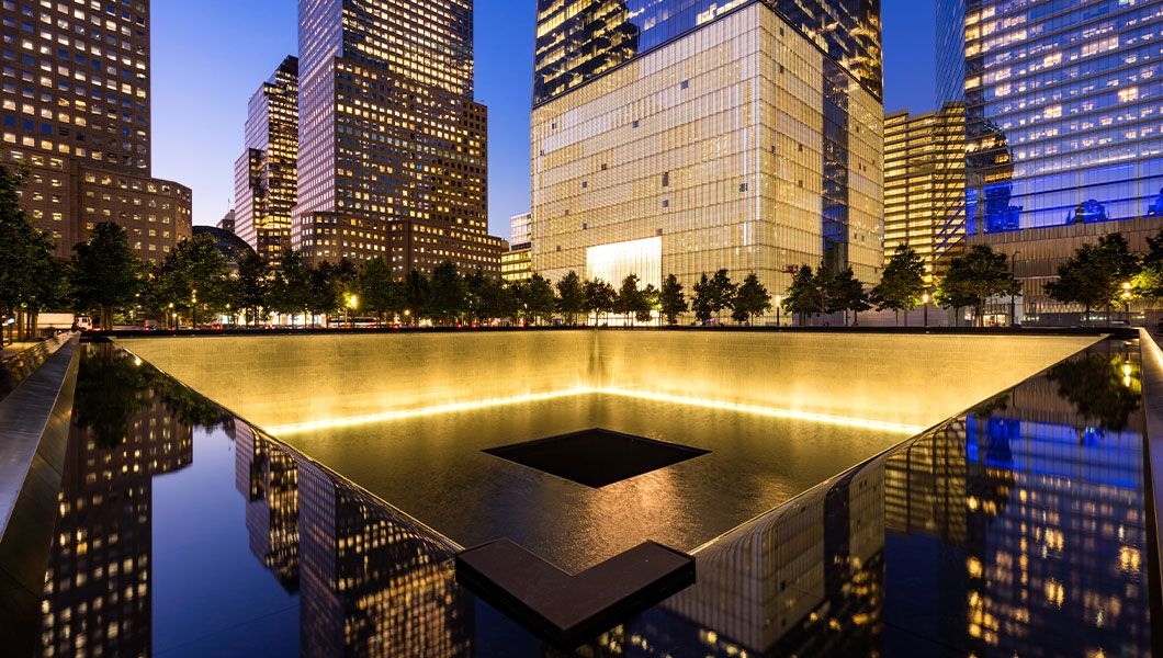 https://res.cloudinary.com/see-sight-tours/image/upload/v1745237541/strapi/nyc_9_11_Memorial_and_Museum_e58e851413.jpg