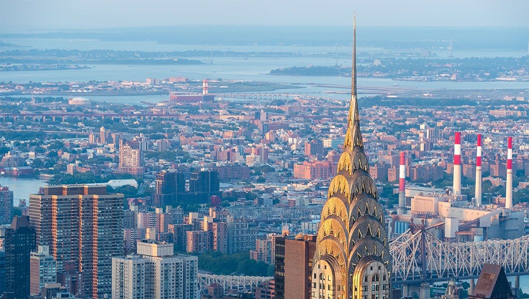 https://res.cloudinary.com/see-sight-tours/image/upload/v1745238632/strapi/Chrysler_Building_7d61e573a4.jpg