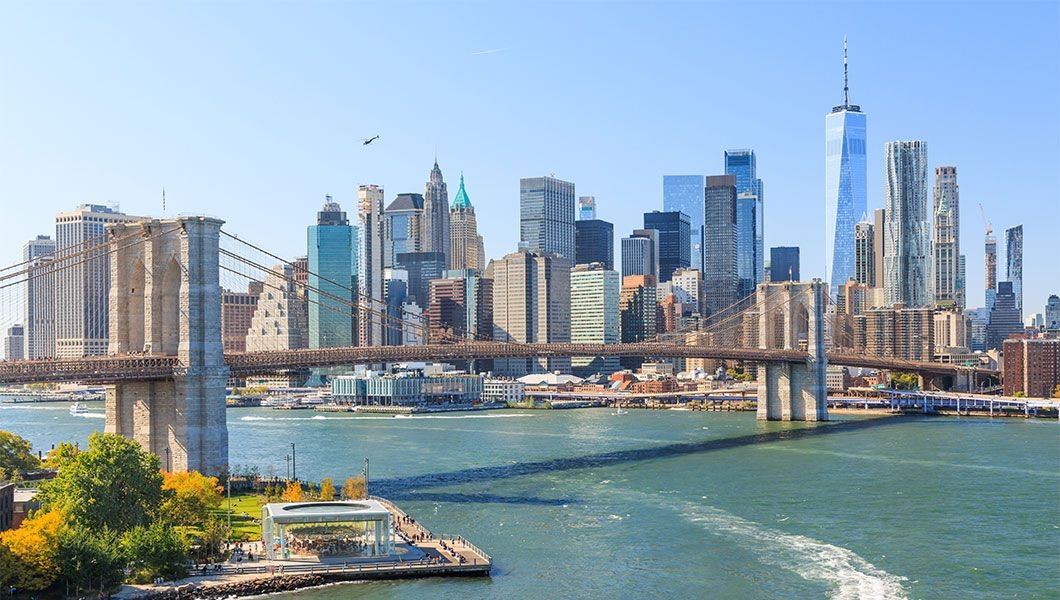 https://res.cloudinary.com/see-sight-tours/image/upload/v1745239338/strapi/Manhattan_Skyline_NY_405883a68f.jpg
