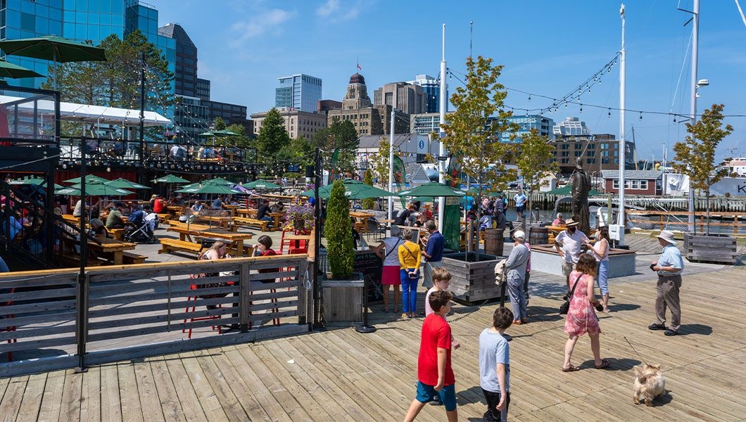 https://res.cloudinary.com/see-sight-tours/image/upload/v1745407140/strapi/Halifax_Harbourfront_Canada_dcea3ce149.jpg