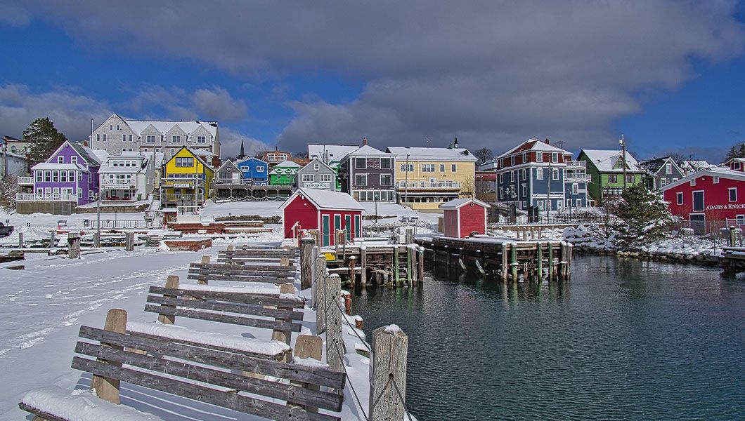https://res.cloudinary.com/see-sight-tours/image/upload/v1745477968/strapi/Old_Town_Lunenburg_Halifax_4257ab6e2f.jpg