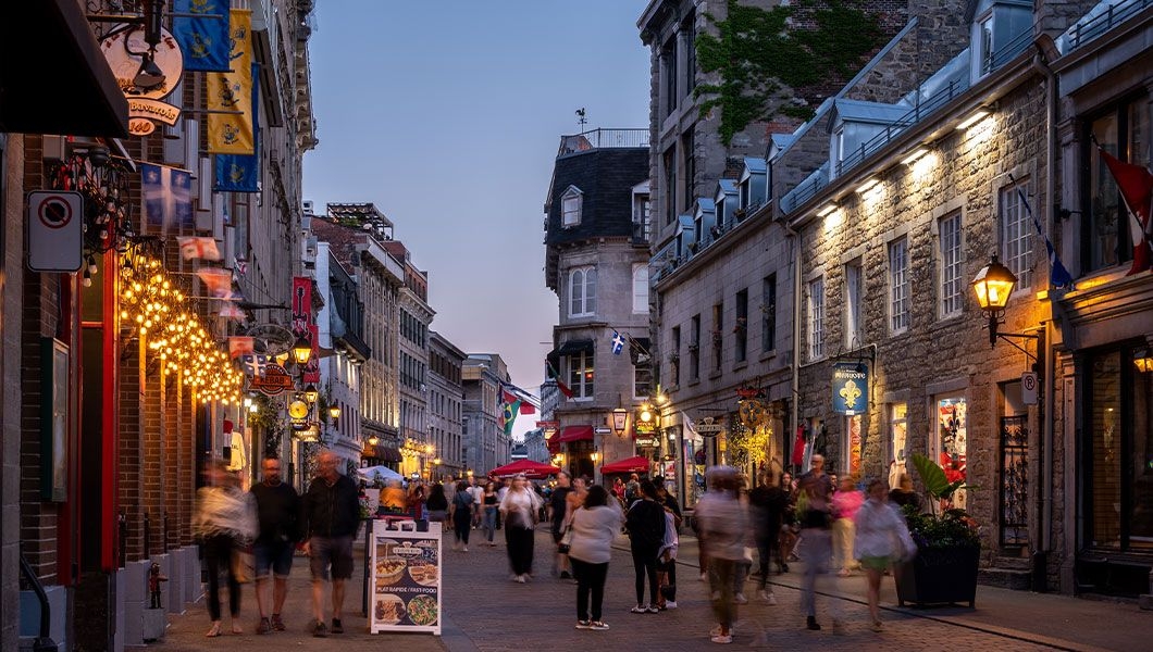 https://res.cloudinary.com/see-sight-tours/image/upload/v1745825065/strapi/Old_Montreal_City_848f9e95d6.jpg