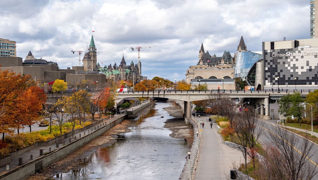 https://res.cloudinary.com/see-sight-tours/image/upload/v1745827125/strapi/River_Cruise_Ottawa_5582153b2e.jpg