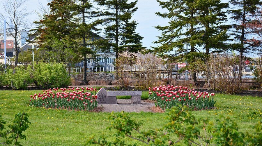 https://res.cloudinary.com/see-sight-tours/image/upload/v1745844141/strapi/C_landing_park_79b06f094e.jpg