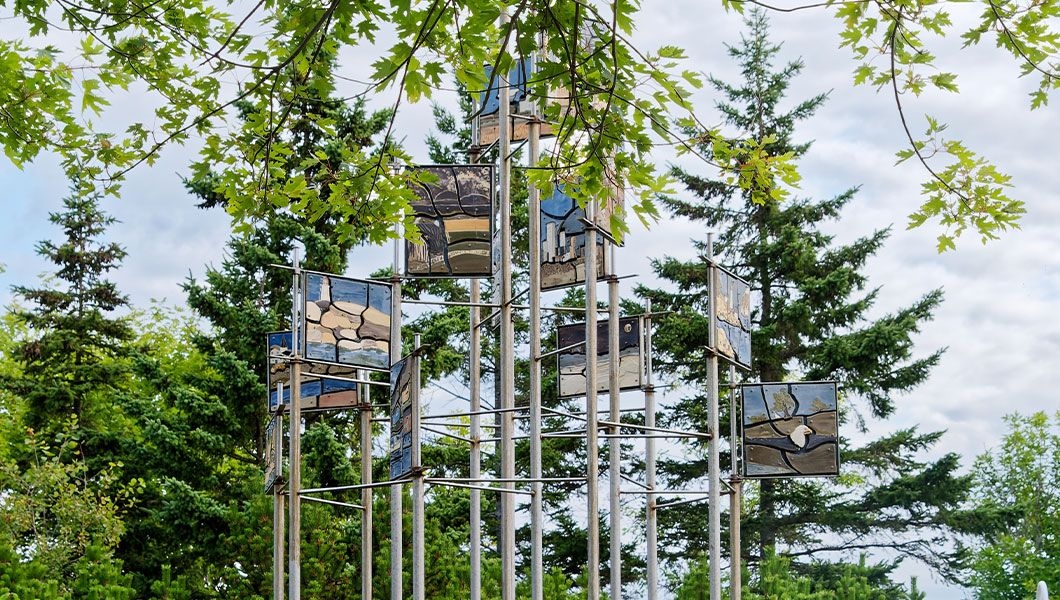 https://res.cloudinary.com/see-sight-tours/image/upload/v1745844142/strapi/PEI_Confederation_Landing_Park_3f54c4a617.jpg