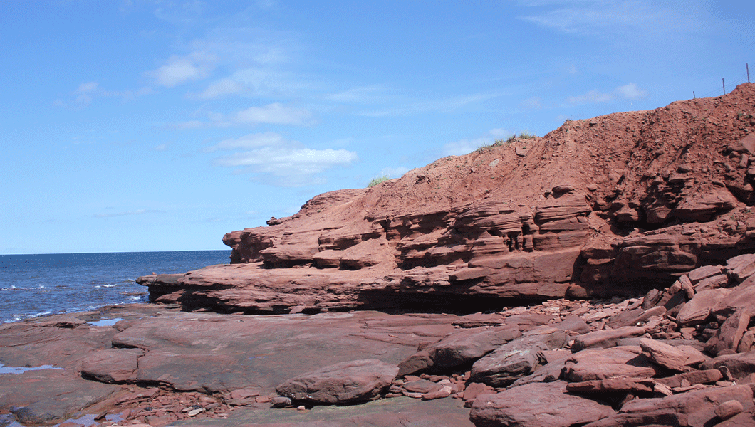 https://res.cloudinary.com/see-sight-tours/image/upload/v1745844335/strapi/Cavendish_Cliffs3_5551cad029.png