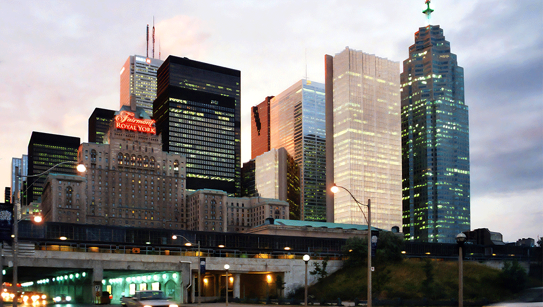 https://res.cloudinary.com/see-sight-tours/image/upload/v1745909186/strapi/Fairmont_Royal_York1_454d9cb476.png